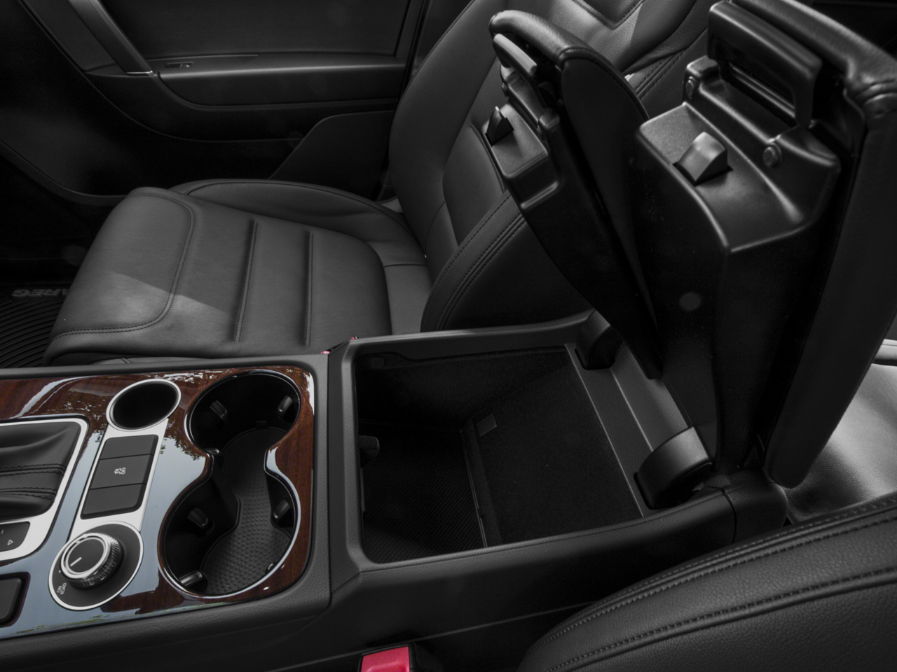 2016 Volkswagen Touareg 4dr V6 Sport w/Technology