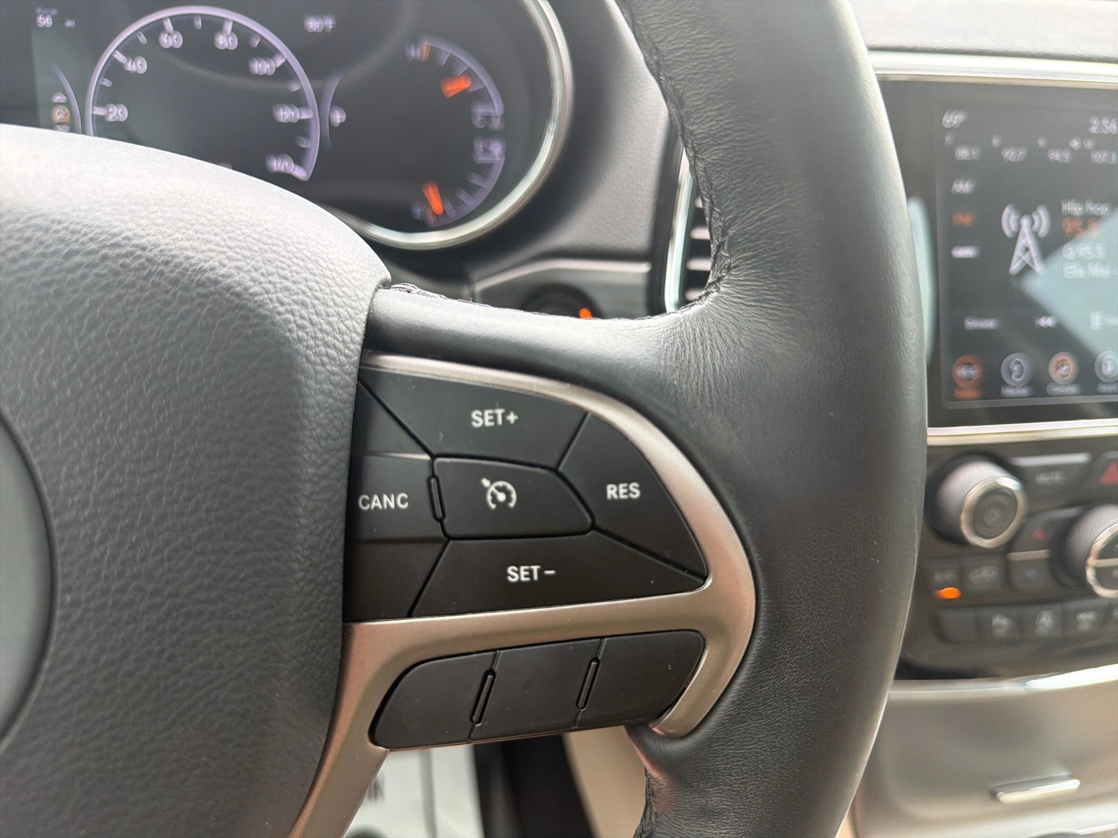 2019 Jeep Grand Cherokee Limited 4x2