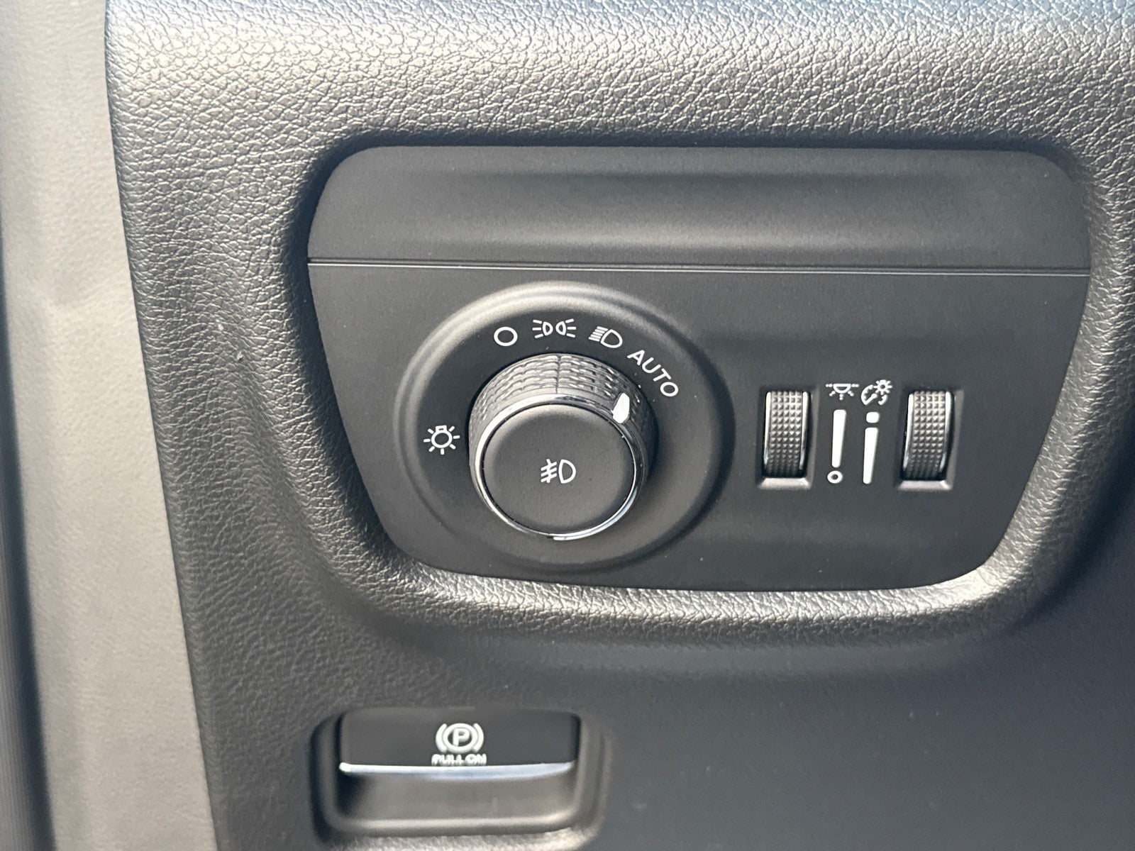 2024 Jeep Grand Cherokee Limited 4x2