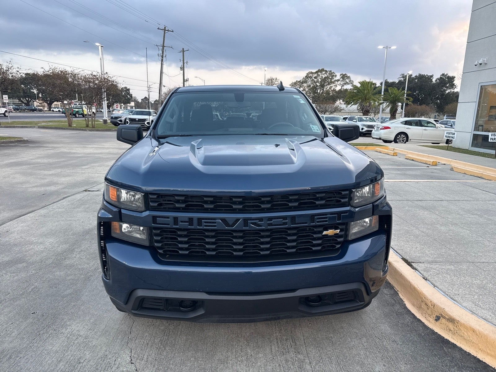 2022 Chevrolet Silverado 1500 LTD 2WD Crew Cab 147 Custom
