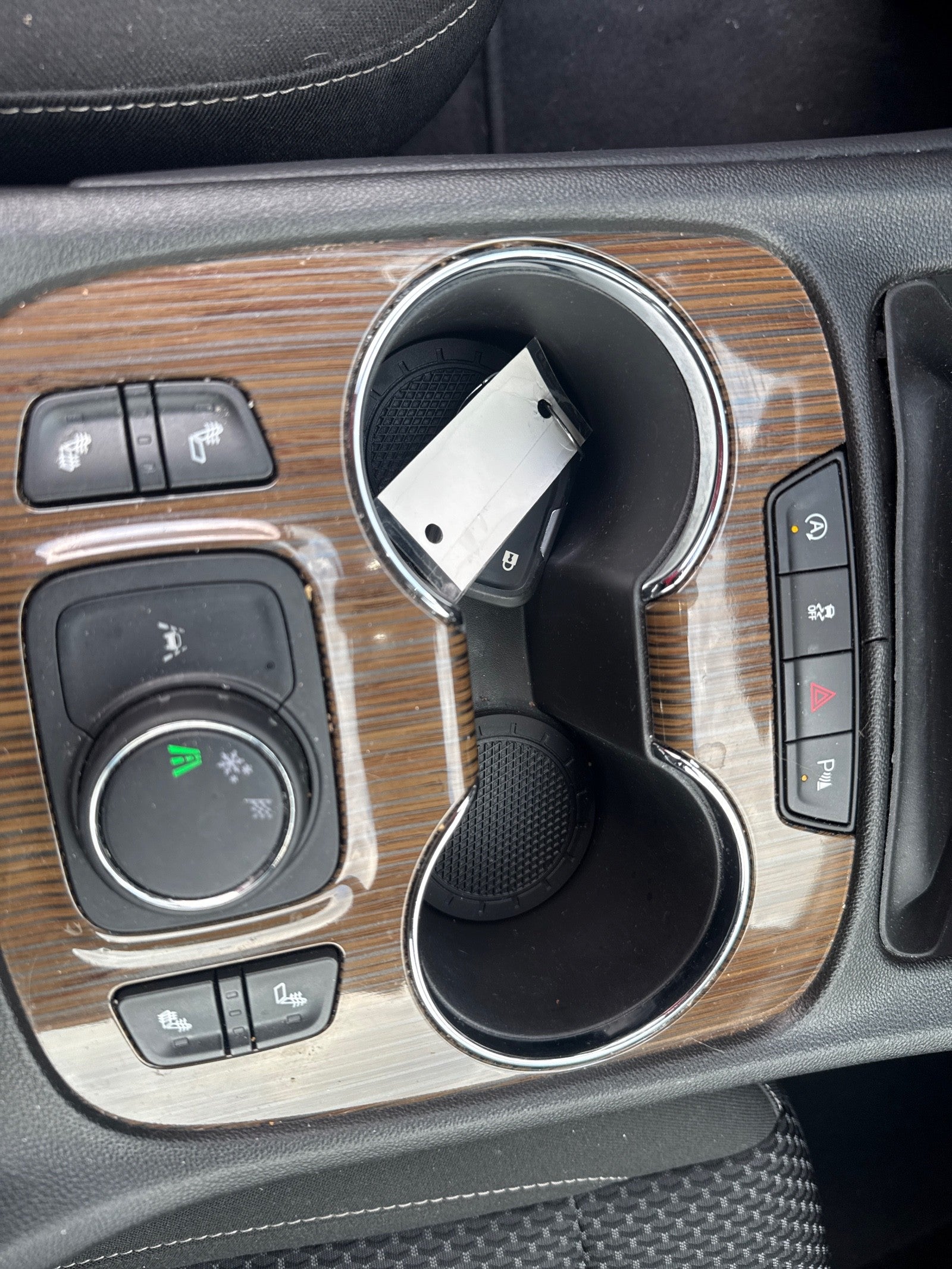 2023 GMC Acadia FWD 4dr SLE