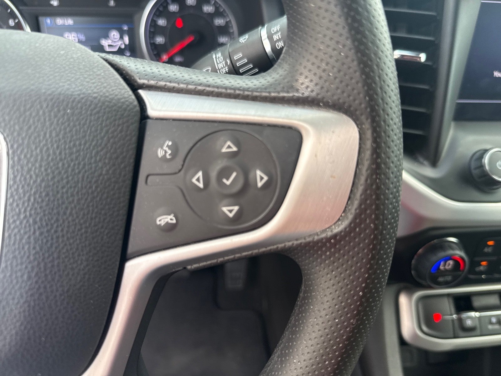 2023 GMC Acadia FWD 4dr SLE