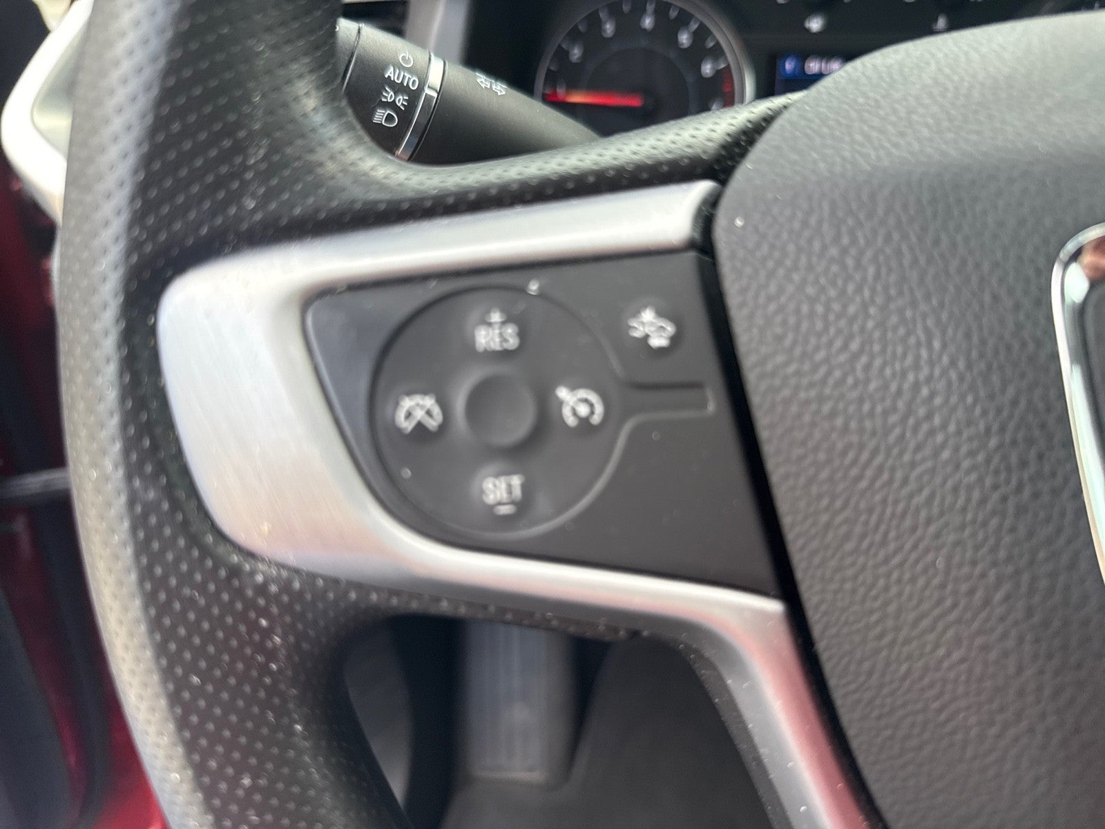 2023 GMC Acadia FWD 4dr SLE