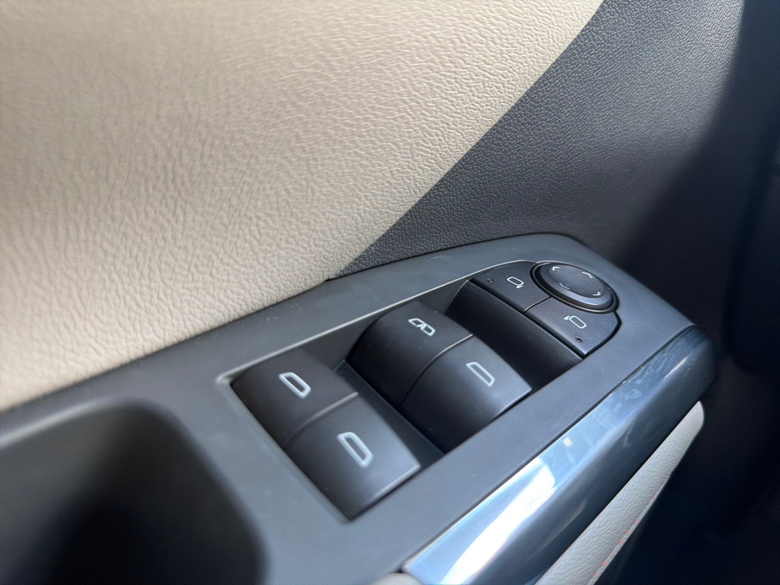 2025 Chevrolet Traverse FWD 4dr LT w/1LT