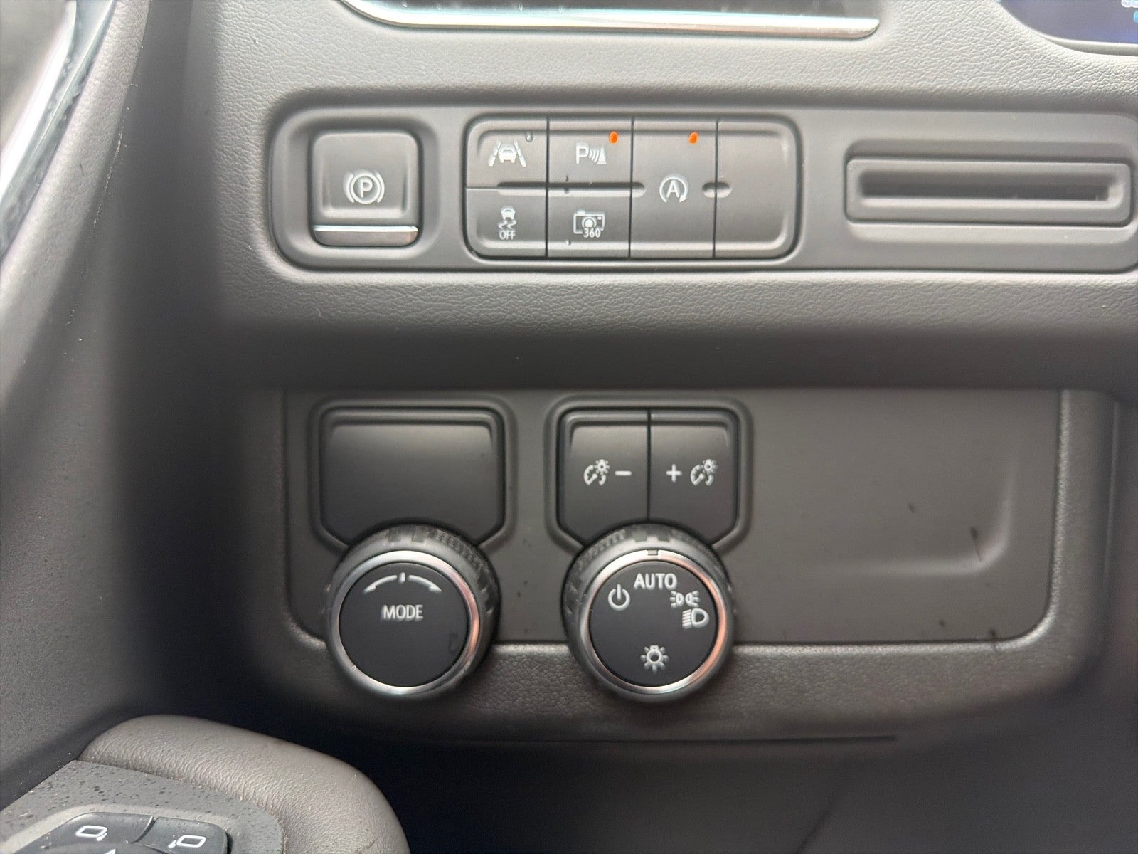 2024 Chevrolet Tahoe 2WD 4dr LT