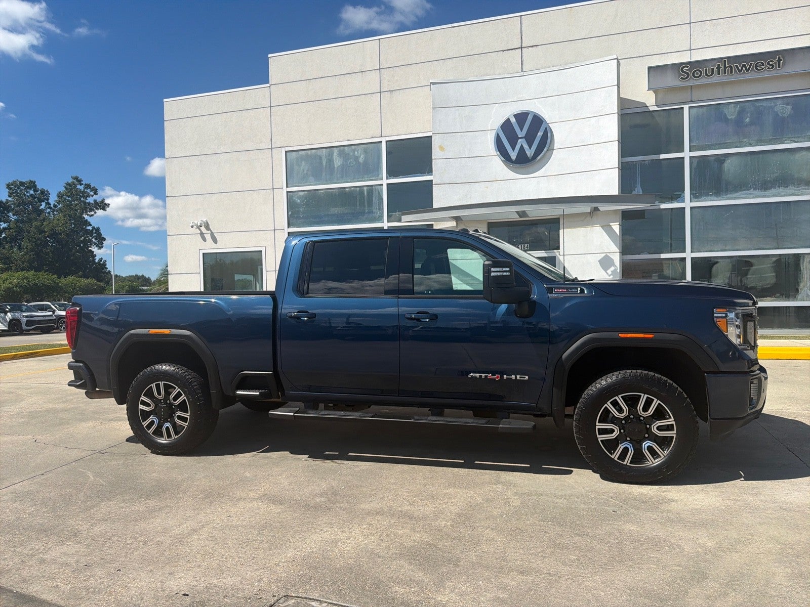 2020 GMC Sierra 2500HD 4WD Crew Cab 159 AT4