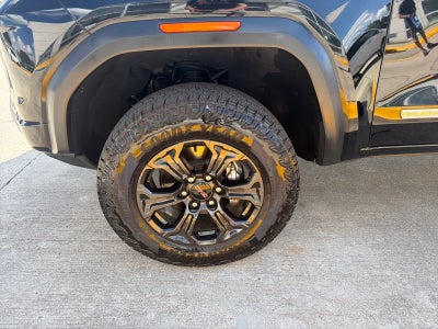 2024 GMC Canyon 2WD Crew Cab Elevation
