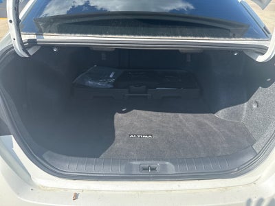 2022 Nissan Altima 2.5 SV Sedan