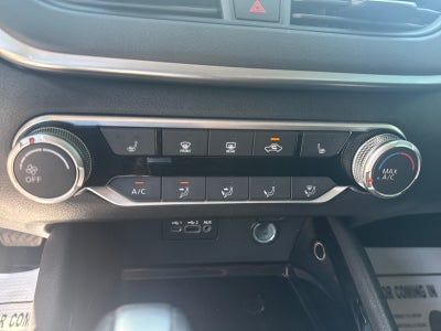 2022 Nissan Altima 2.5 SV Sedan