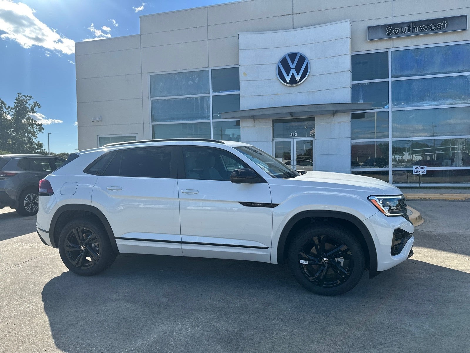 2026 Volkswagen Atlas Cross Sport 2.0T SEL R-Line Black 4MOTION