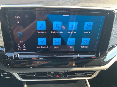 2026 Volkswagen Atlas Cross Sport 2.0T SEL R-Line Black 4MOTION