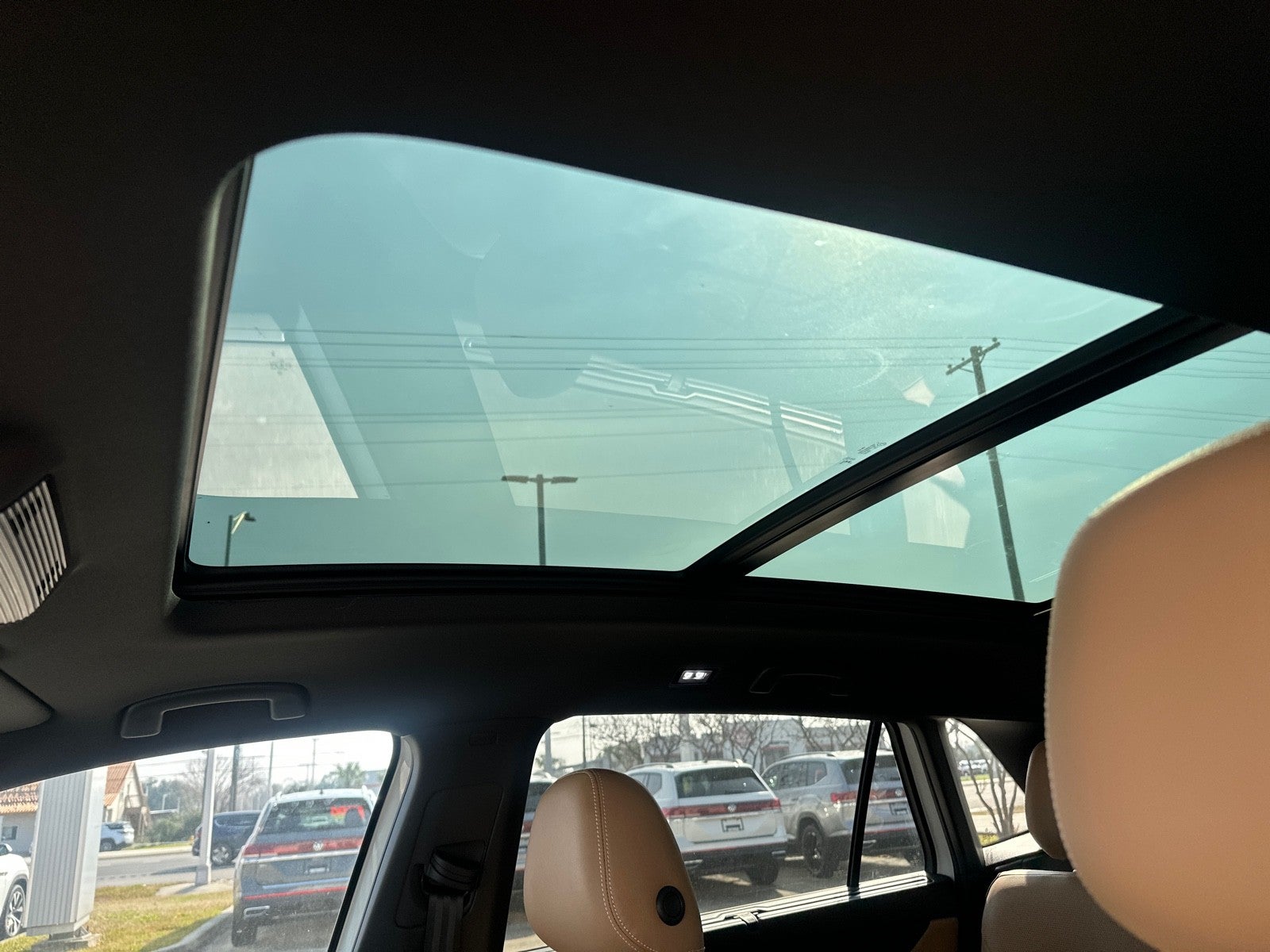 2026 Volkswagen Atlas Cross Sport 2.0T SEL R-Line Black 4MOTION