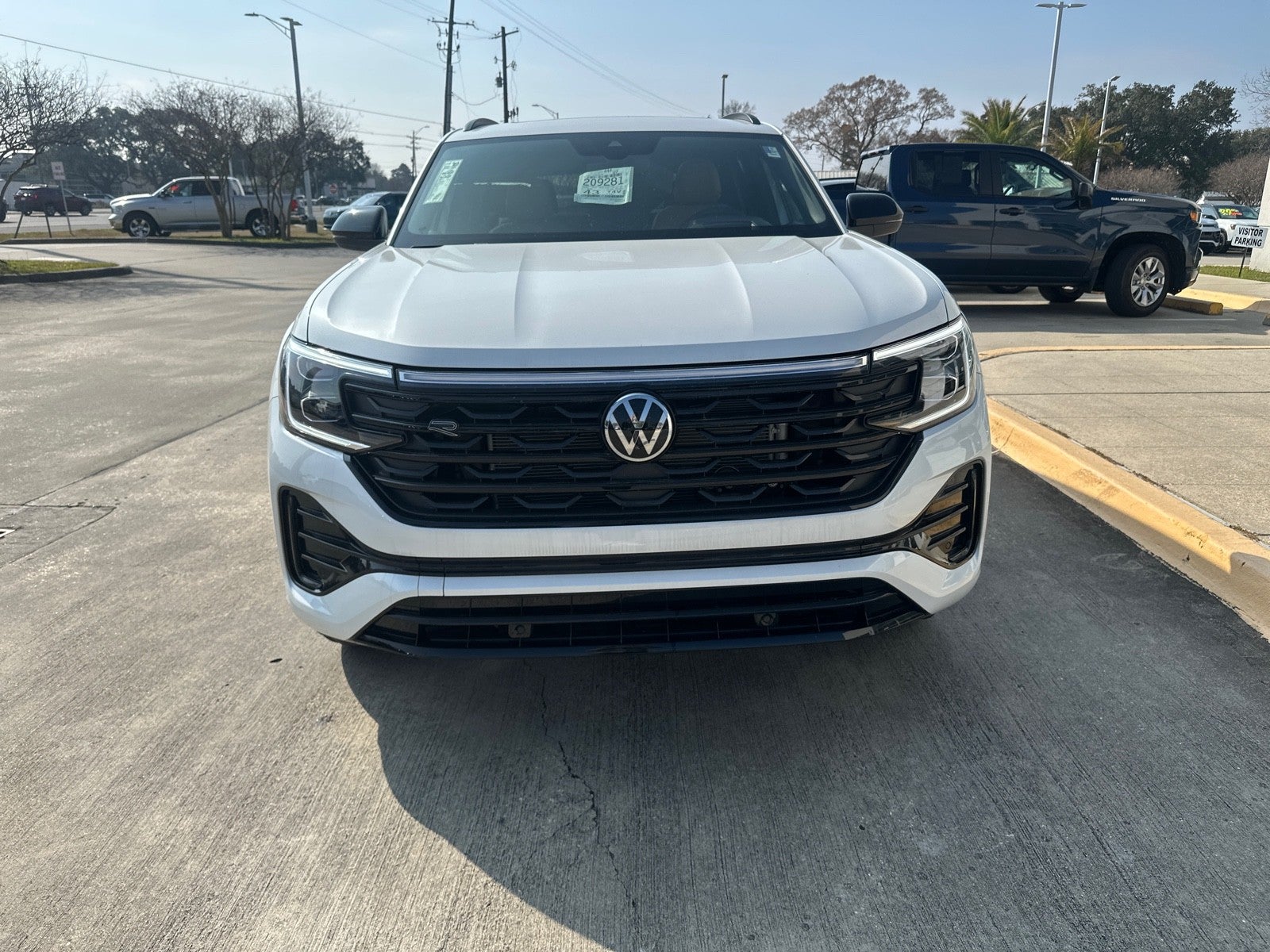 2026 Volkswagen Atlas Cross Sport 2.0T SEL R-Line Black 4MOTION