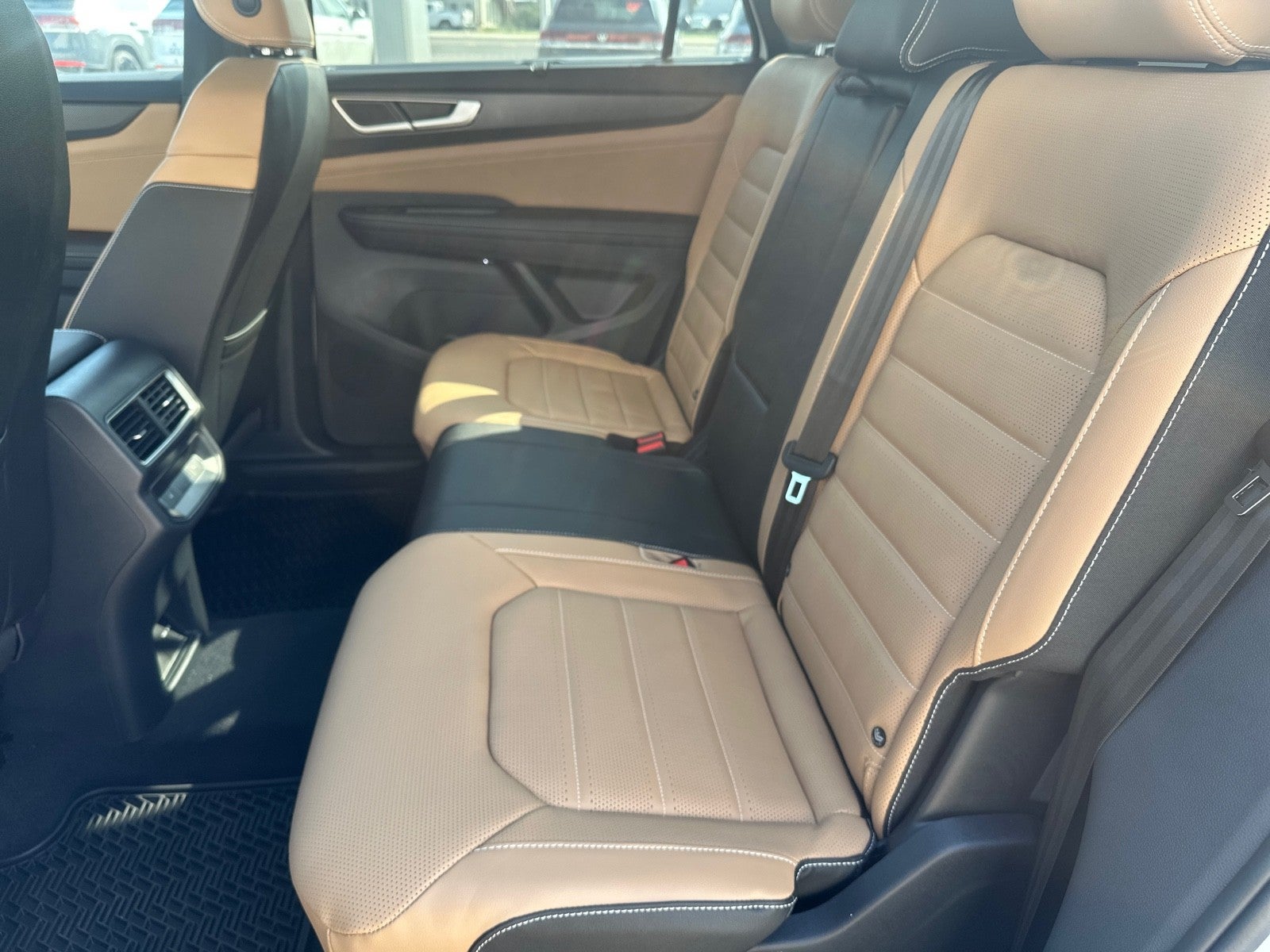 2026 Volkswagen Atlas Cross Sport 2.0T SEL R-Line Black 4MOTION