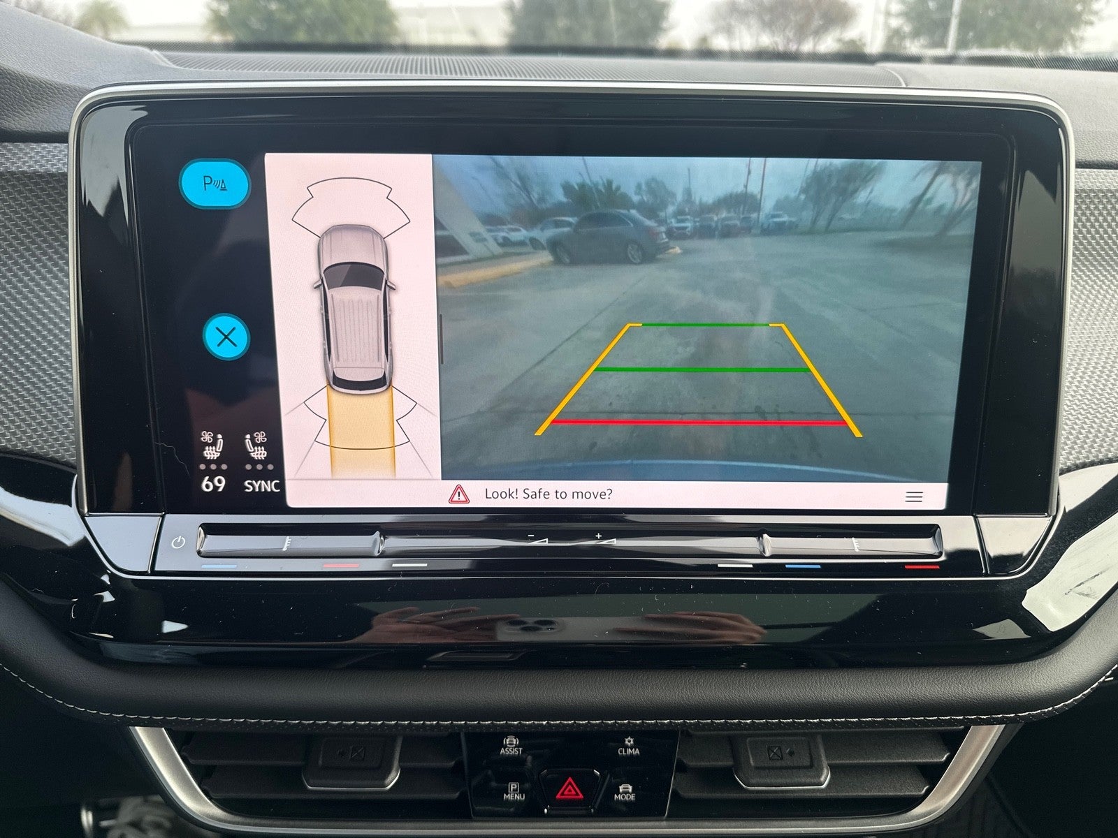 2026 Volkswagen Atlas Cross Sport 2.0T SEL R-Line Black 4MOTION