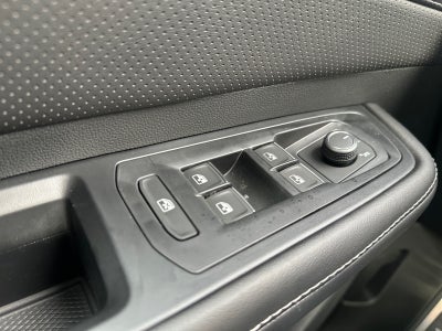 2026 Volkswagen Atlas Cross Sport 2.0T SEL R-Line Black 4MOTION