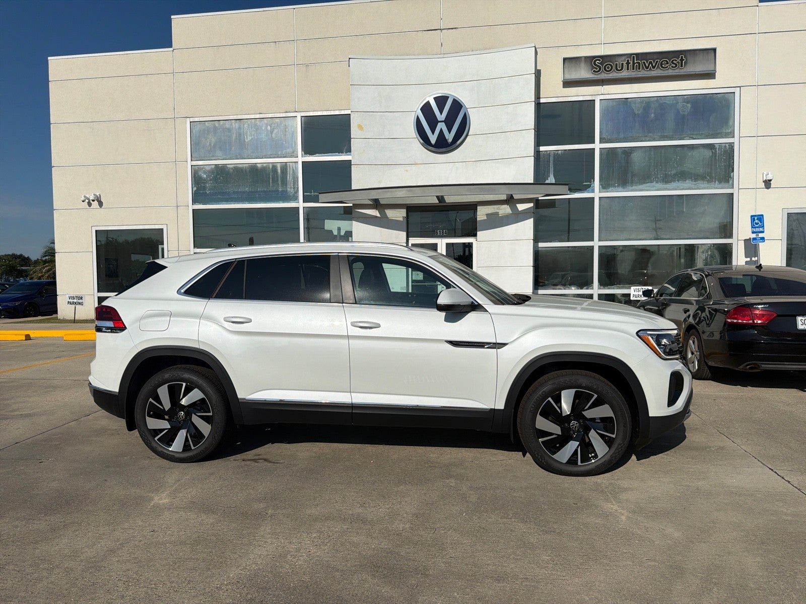 2026 Volkswagen Atlas Cross Sport 2.0T SEL 4MOTION
