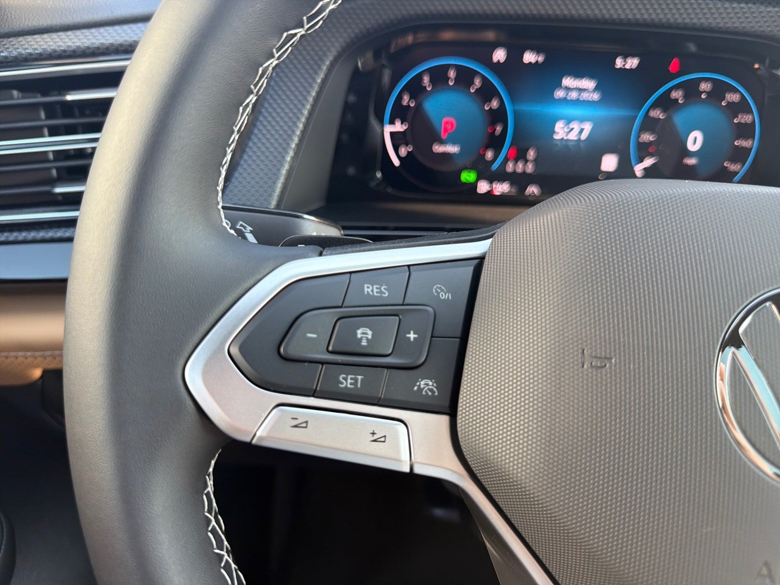 2026 Volkswagen Atlas Cross Sport 2.0T SEL 4MOTION