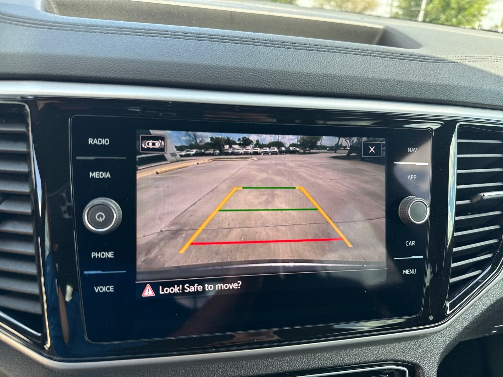 2023 Volkswagen Atlas Cross Sport 3.6L V6 SEL