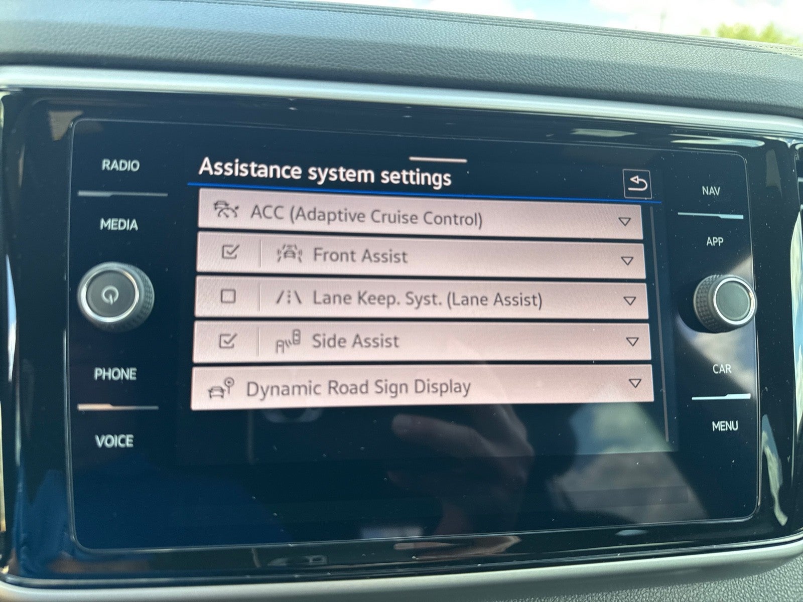 2023 Volkswagen Atlas Cross Sport 3.6L V6 SEL