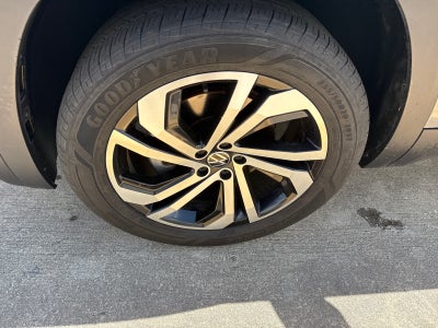 2023 Volkswagen Atlas Cross Sport 3.6L V6 SEL