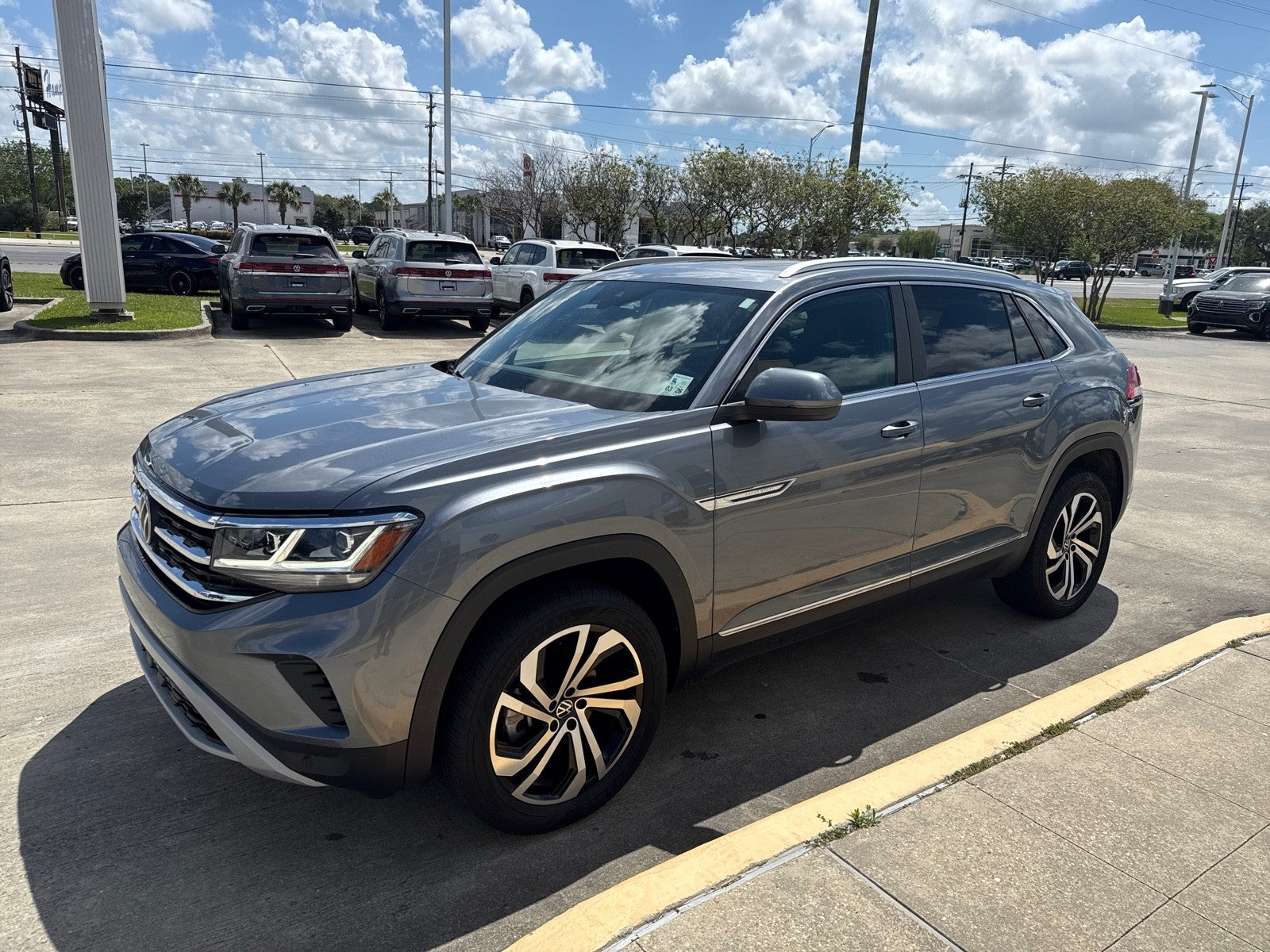 2023 Volkswagen Atlas Cross Sport 3.6L V6 SEL