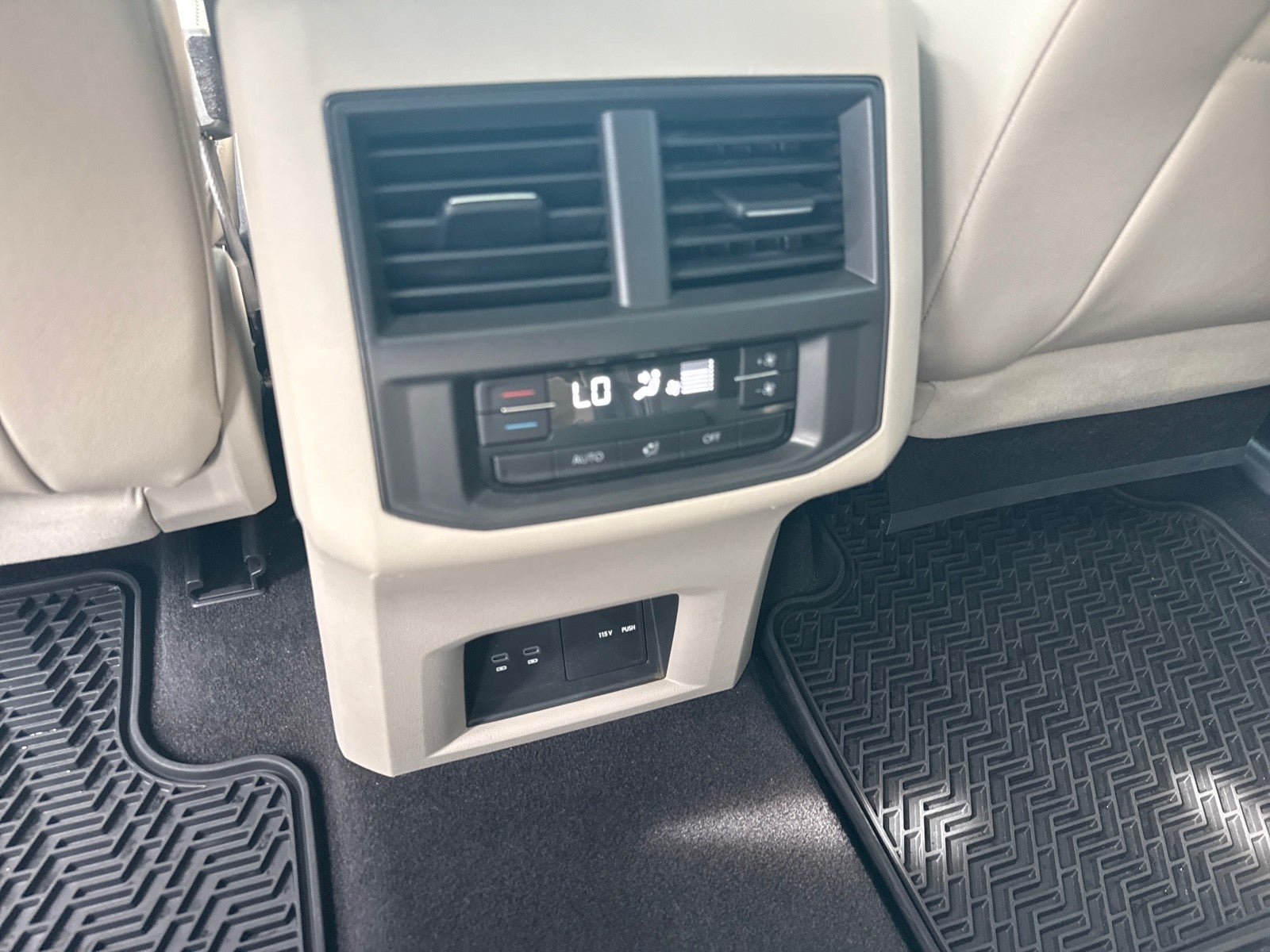 2022 Volkswagen Atlas 3.6L V6 SEL 4MOTION