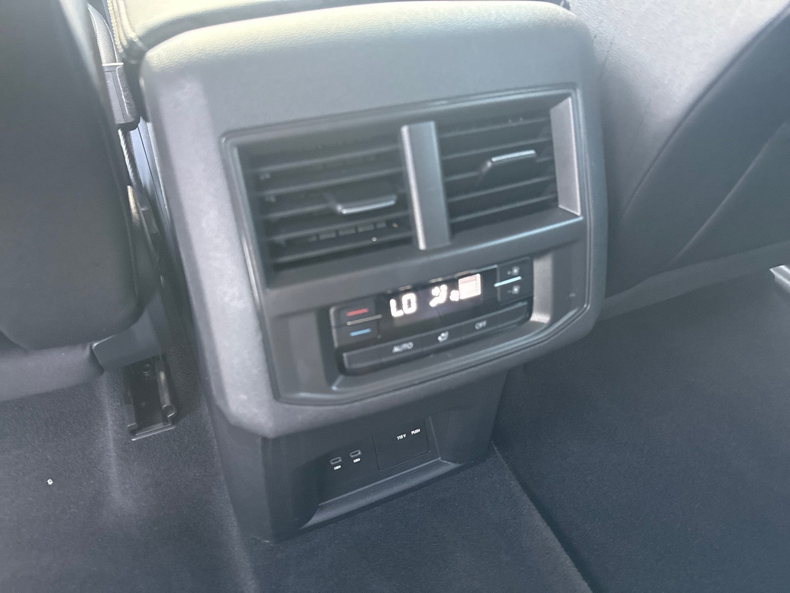 2022 Volkswagen Atlas 3.6L V6 SEL 4MOTION