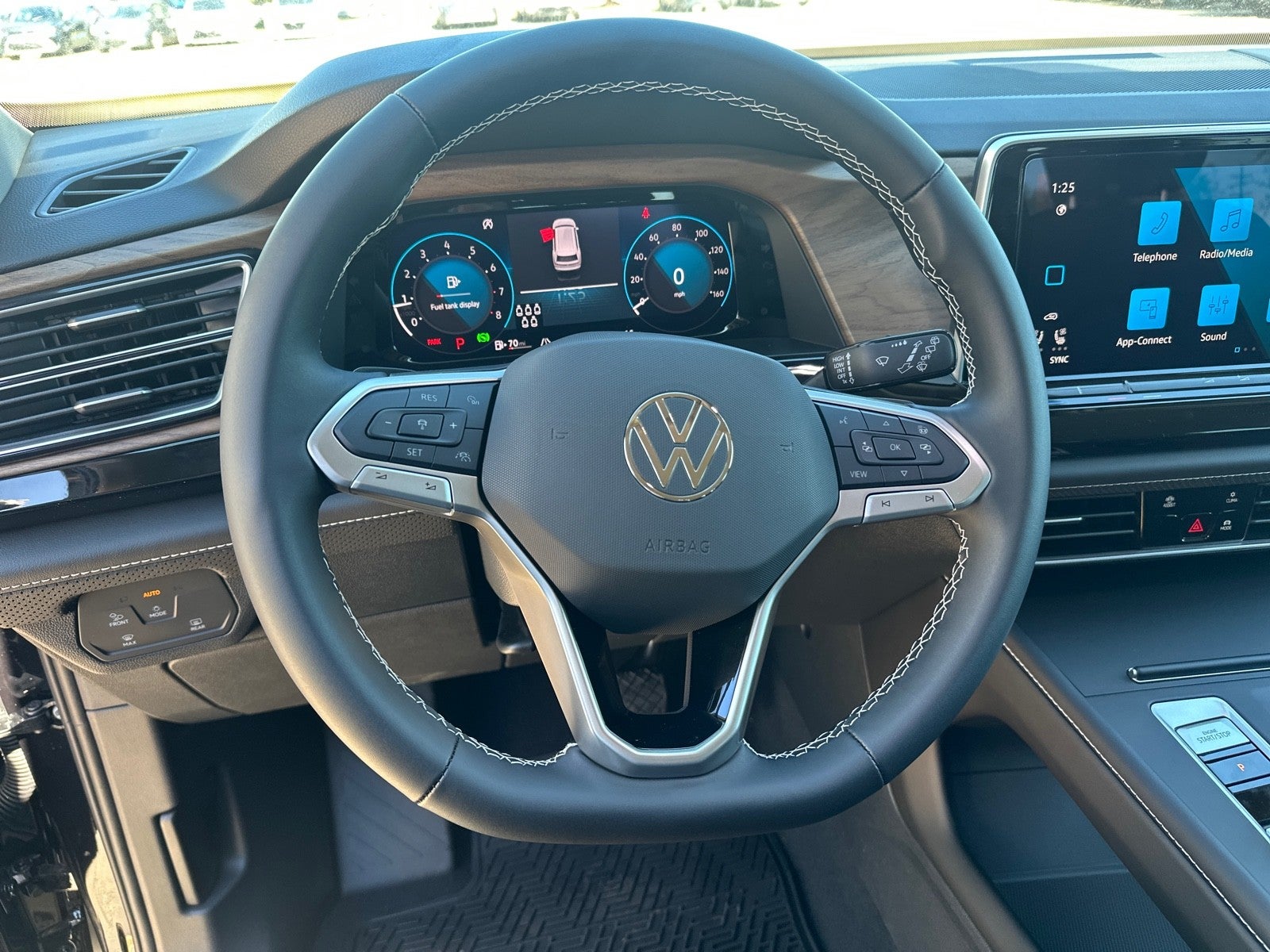 2026 Volkswagen Atlas 2.0T SE FWD