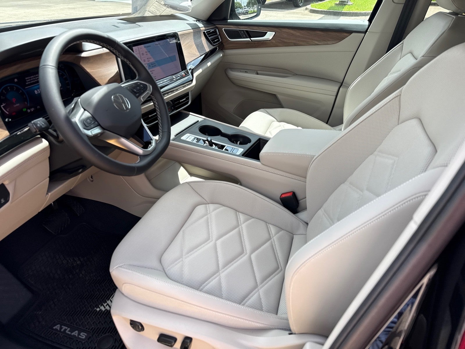 2026 Volkswagen Atlas 2.0T SE FWD