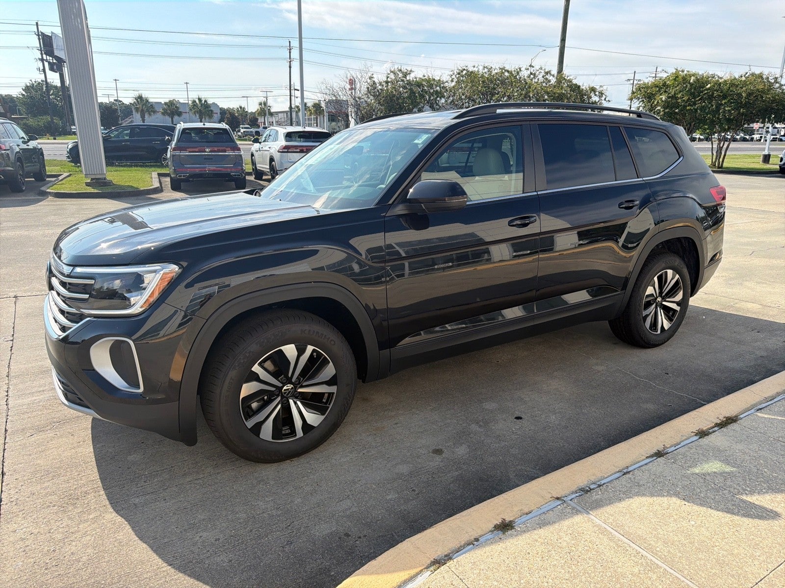 2026 Volkswagen Atlas 2.0T SE FWD