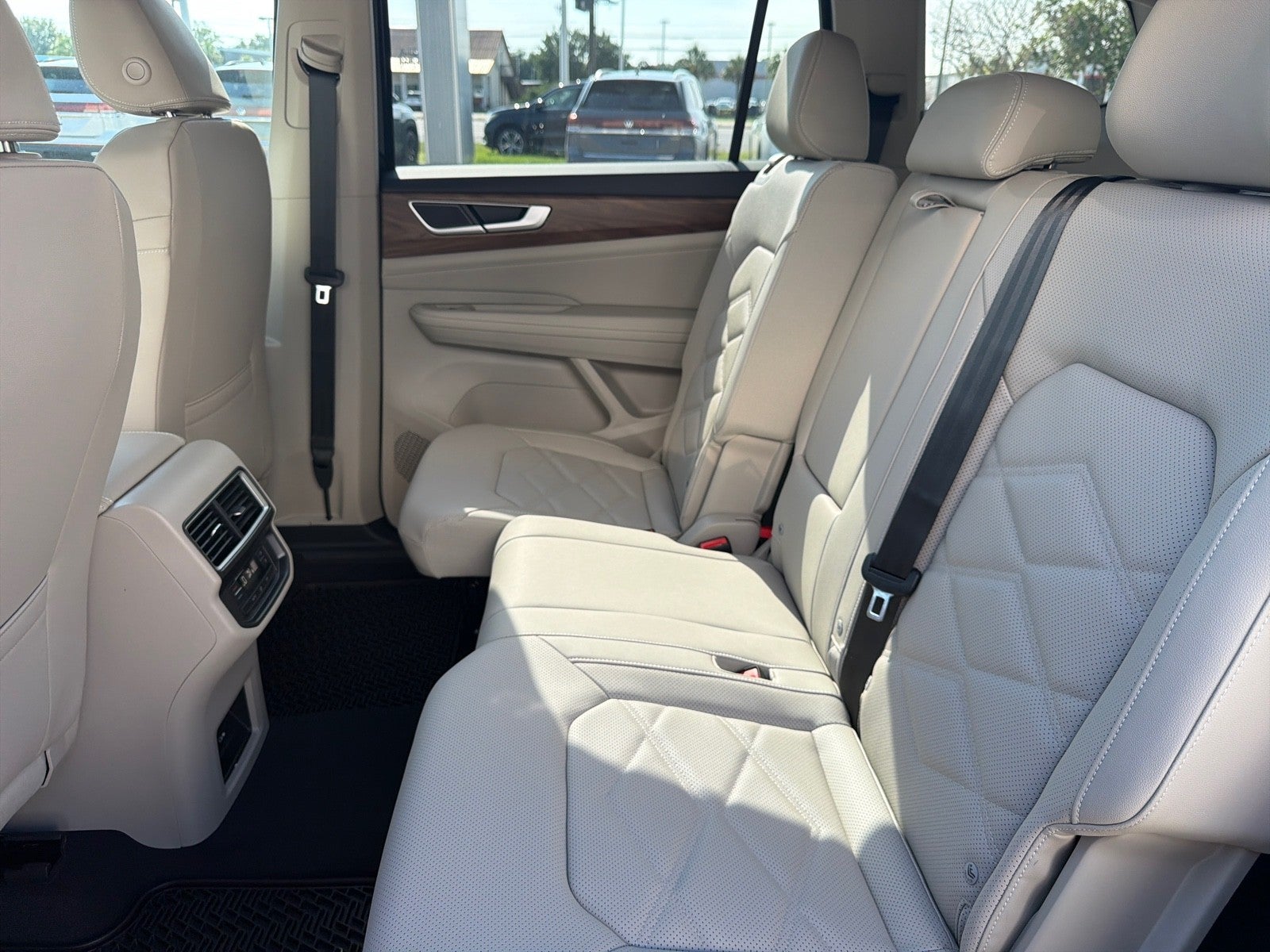 2026 Volkswagen Atlas 2.0T SE FWD