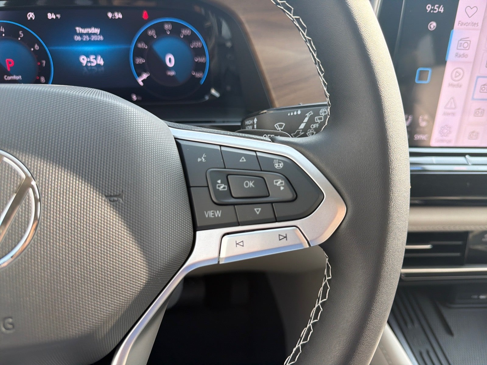 2026 Volkswagen Atlas 2.0T SE FWD