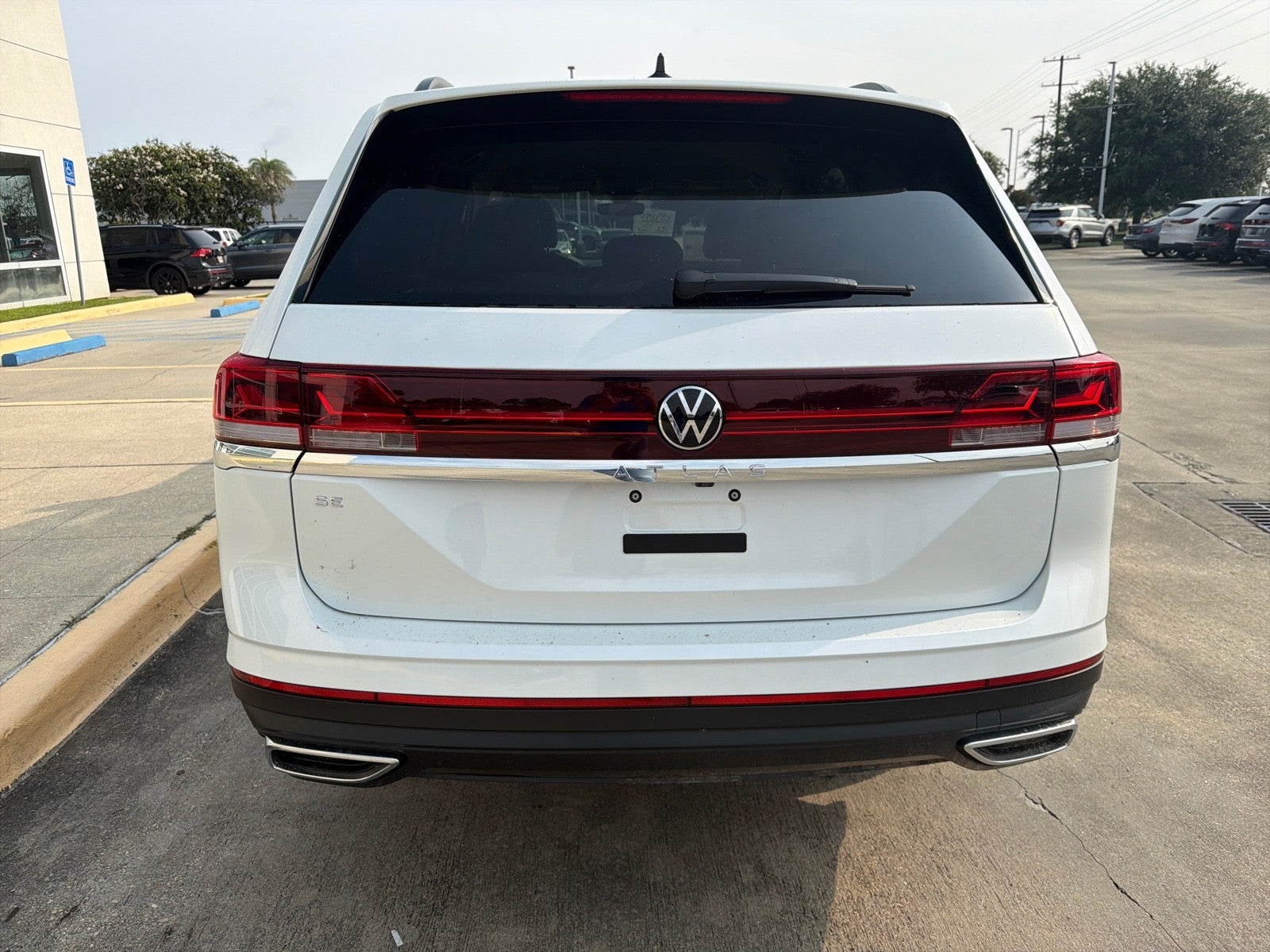 2026 Volkswagen Atlas 2.0T SE FWD