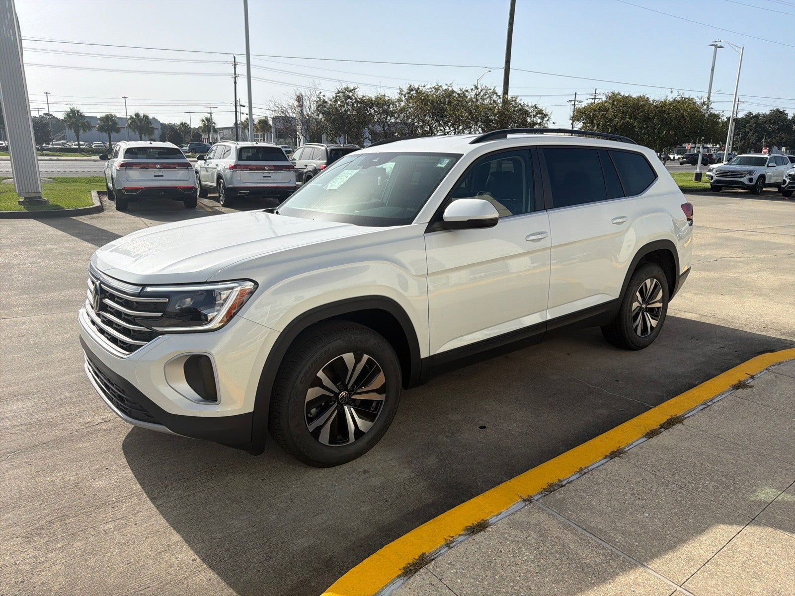 2026 Volkswagen Atlas 2.0T SE FWD