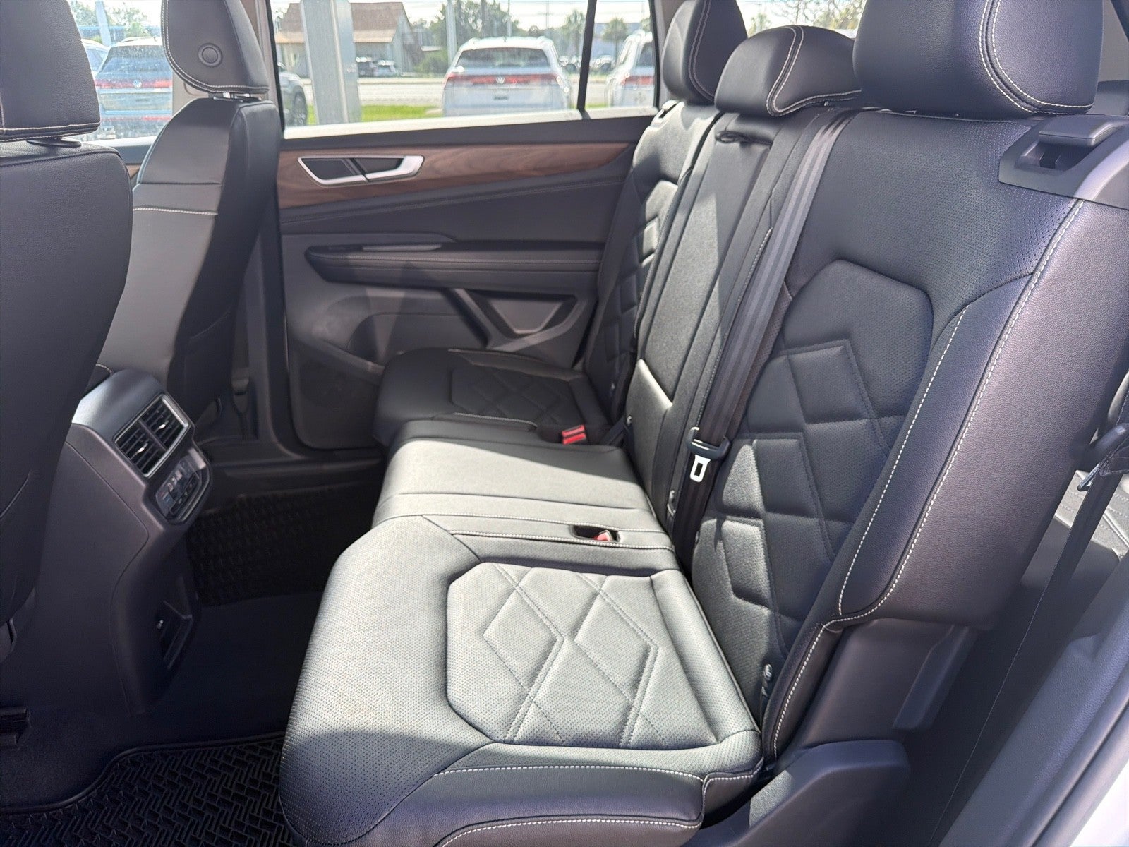 2026 Volkswagen Atlas 2.0T SE FWD
