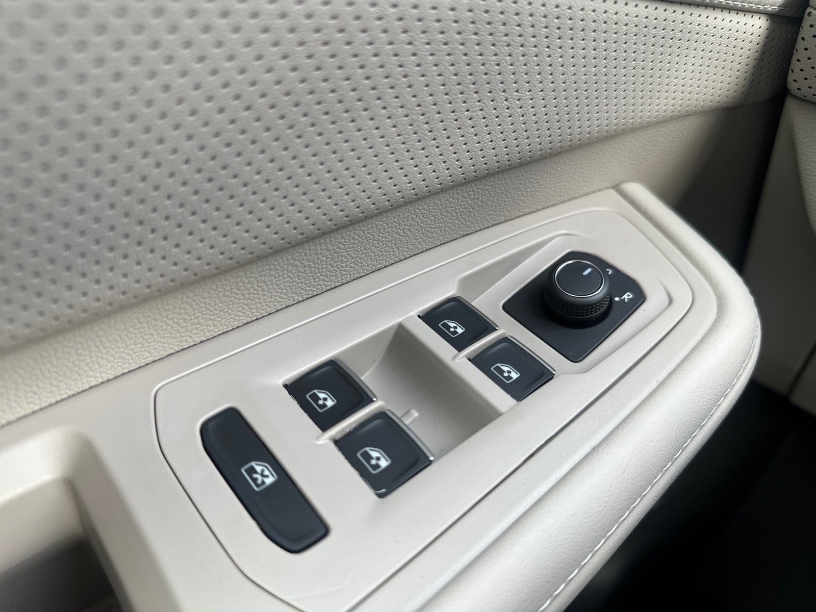 2026 Volkswagen Atlas 2.0T SE FWD