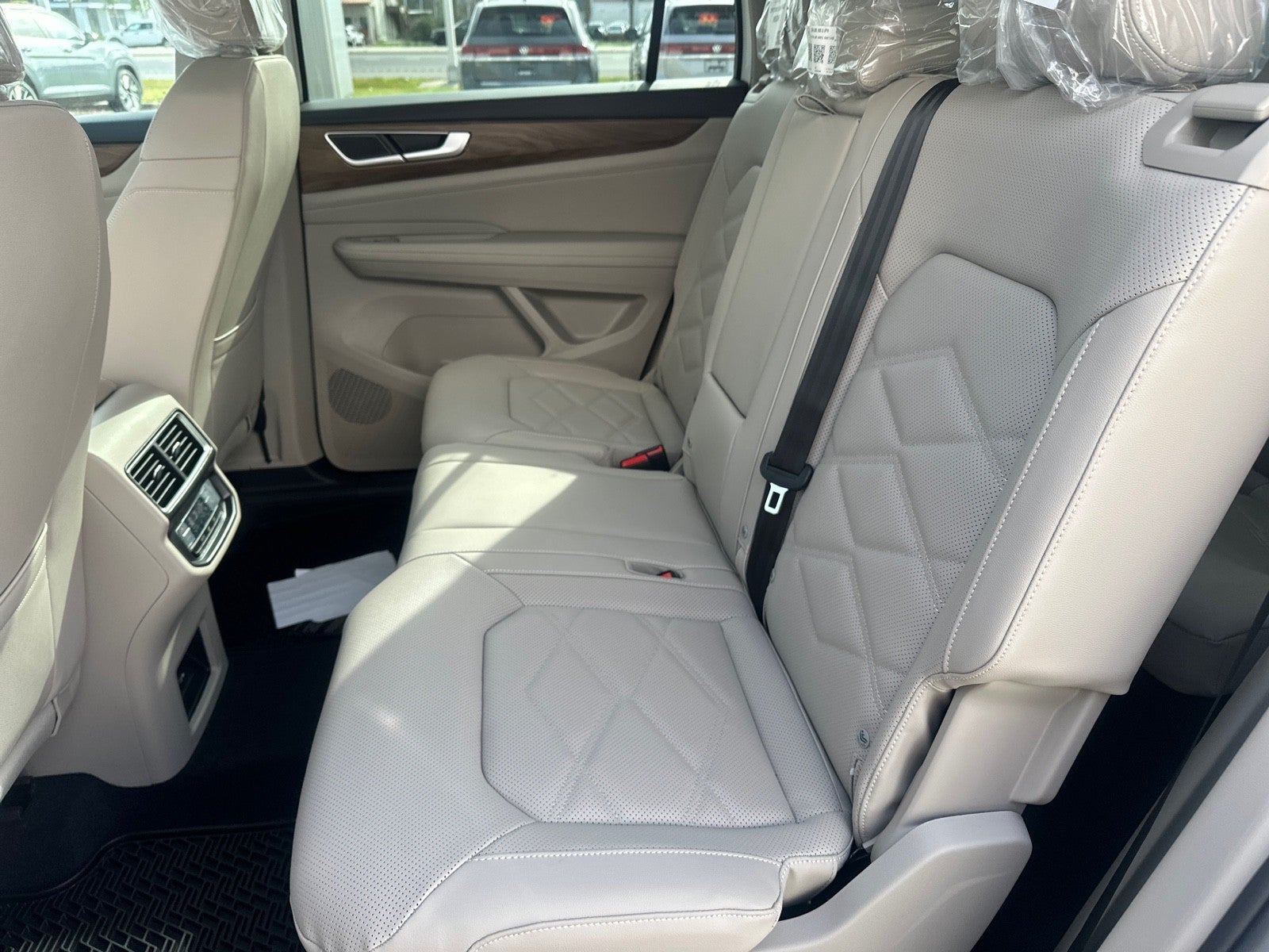 2026 Volkswagen Atlas 2.0T SE FWD