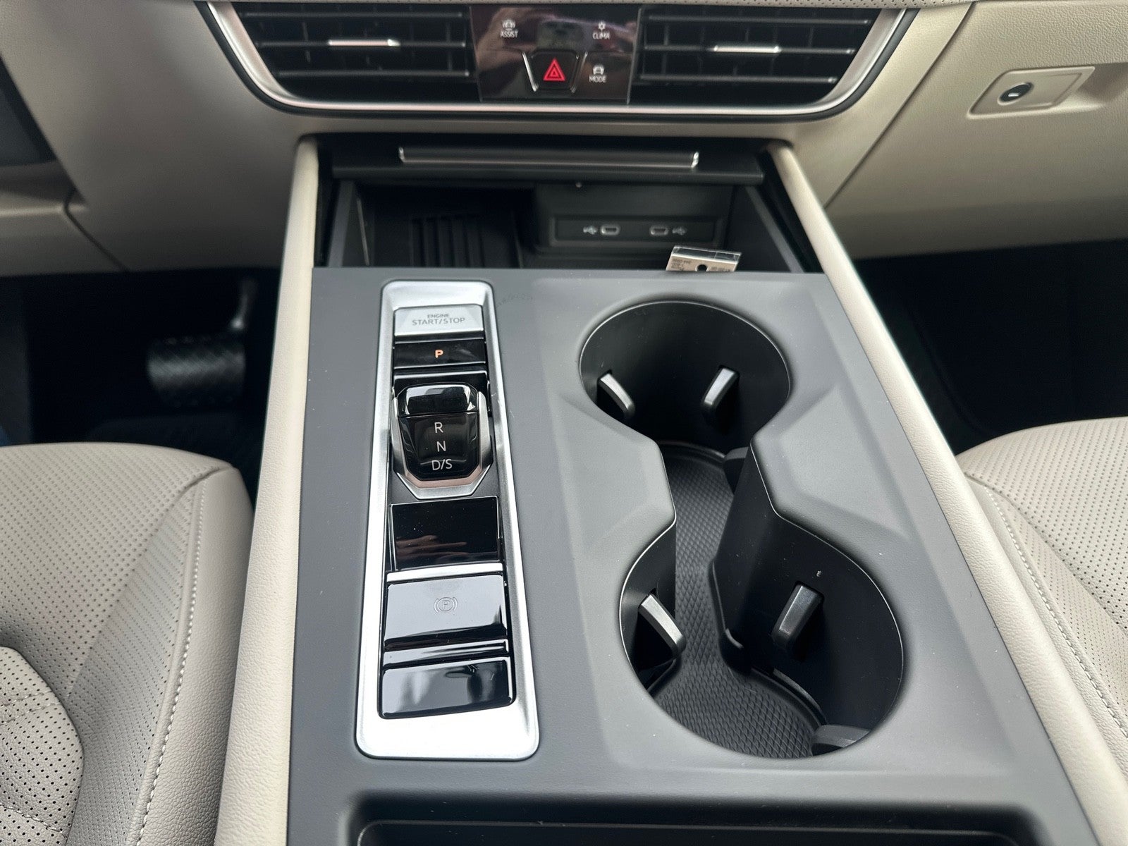 2026 Volkswagen Atlas 2.0T SE FWD