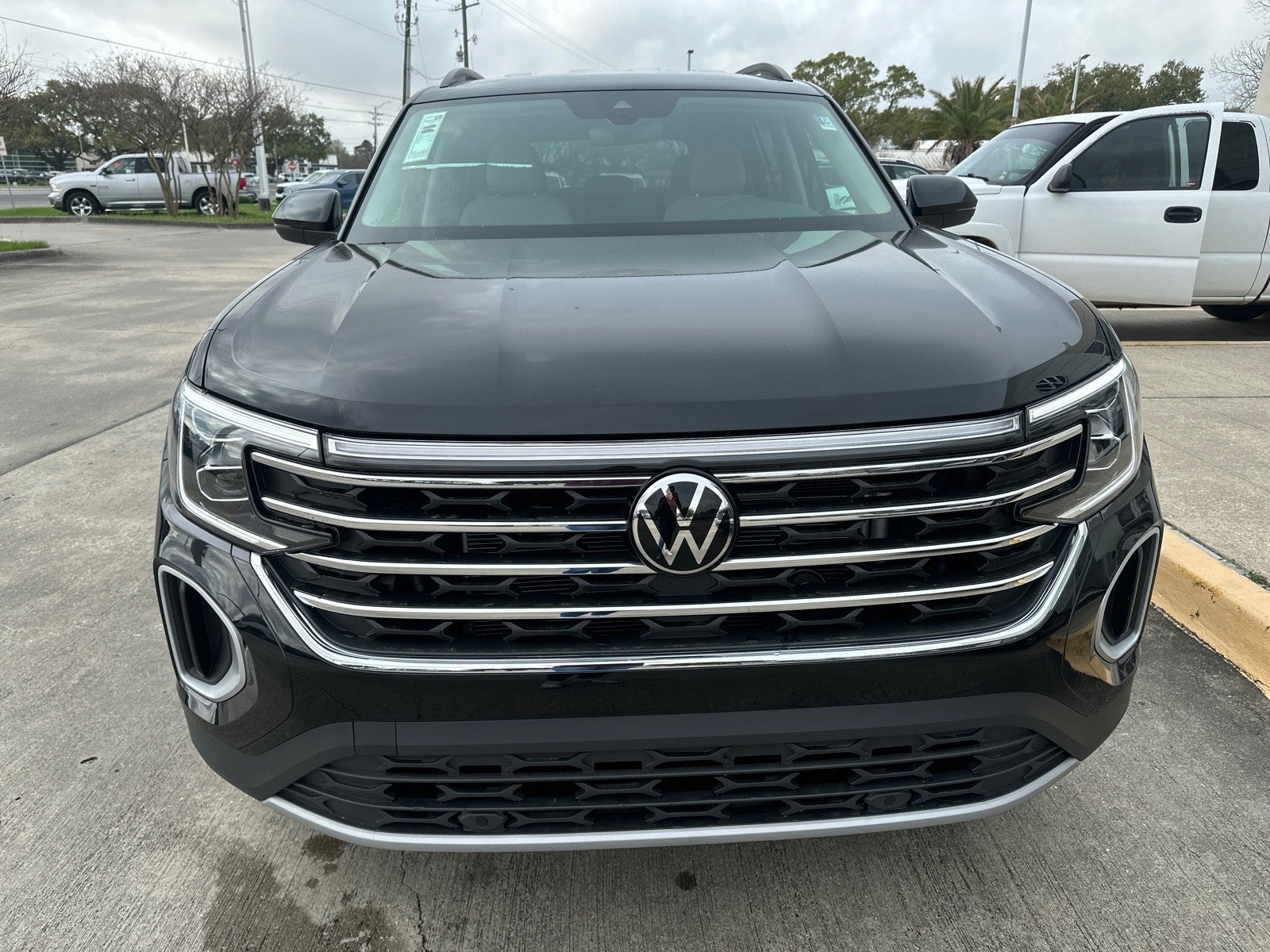 2026 Volkswagen Atlas 2.0T SE FWD