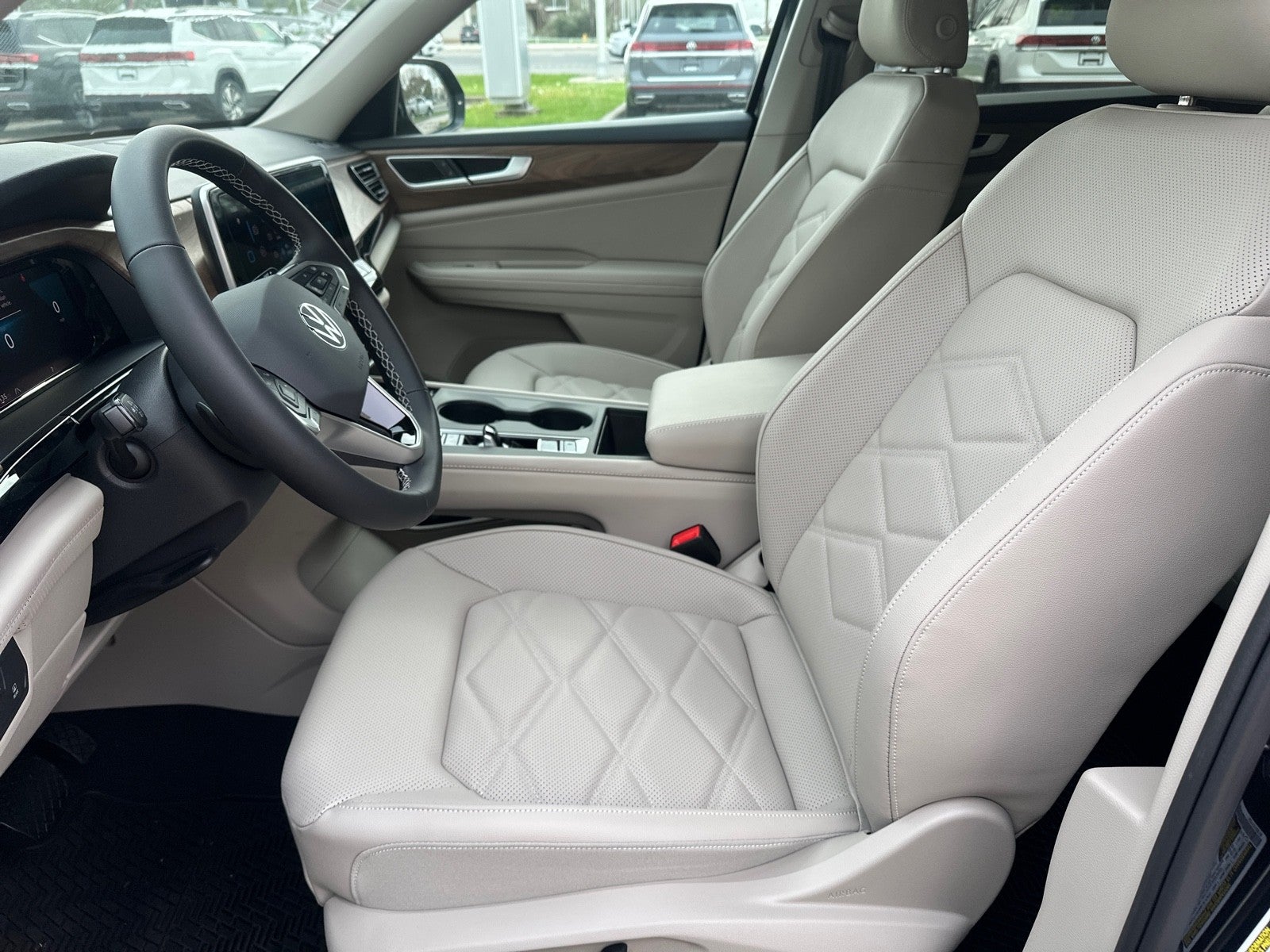 2026 Volkswagen Atlas 2.0T SE FWD