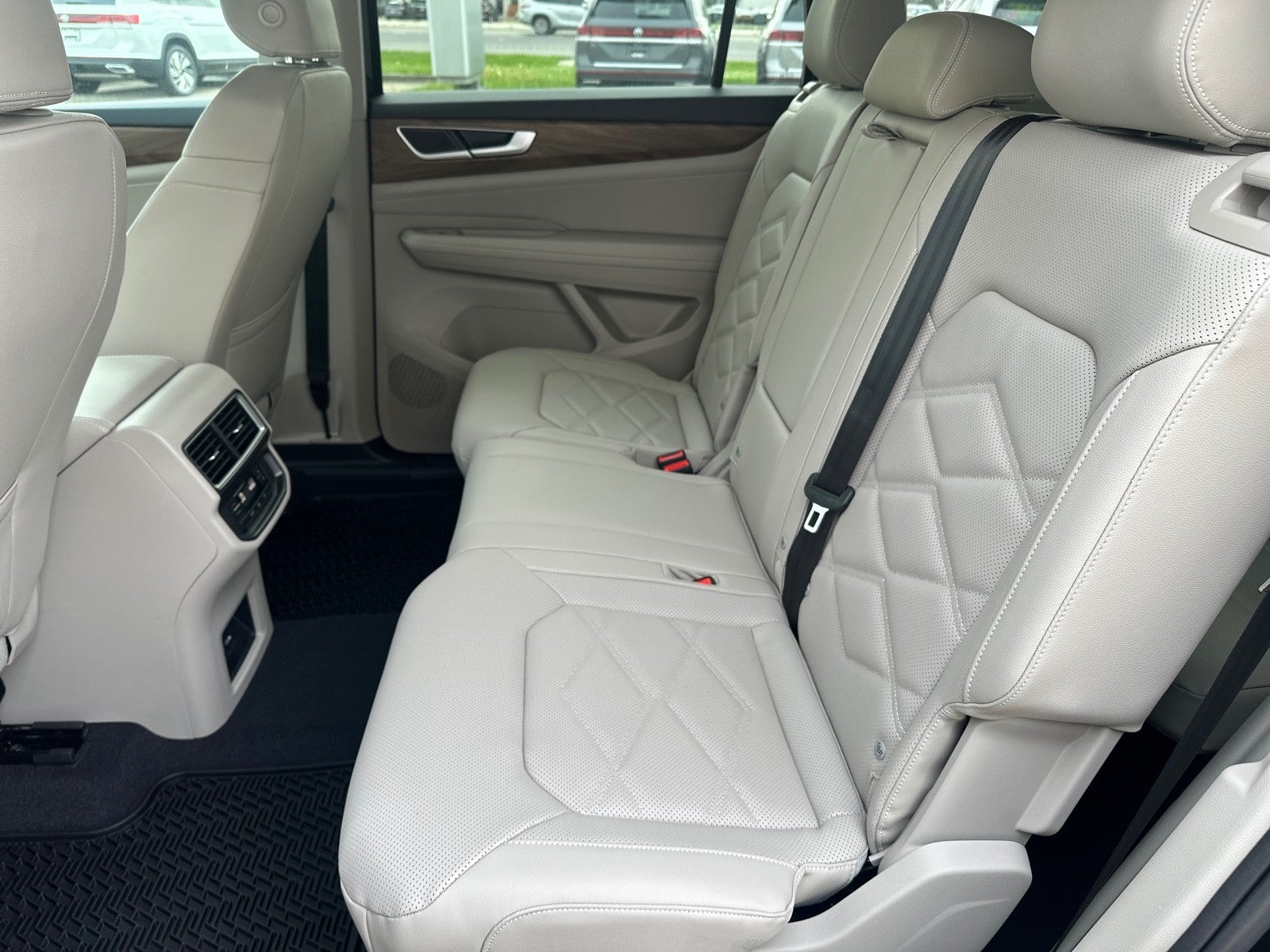 2026 Volkswagen Atlas 2.0T SE FWD