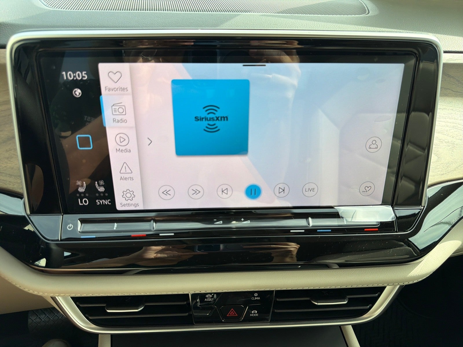 2026 Volkswagen Atlas 2.0T SE FWD