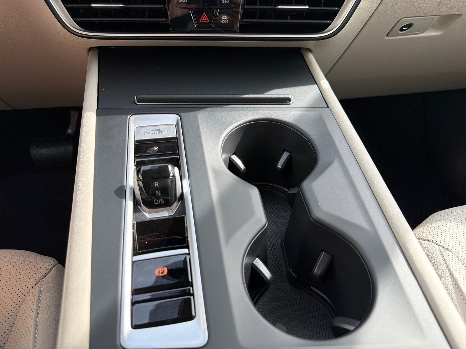 2026 Volkswagen Atlas 2.0T SE FWD