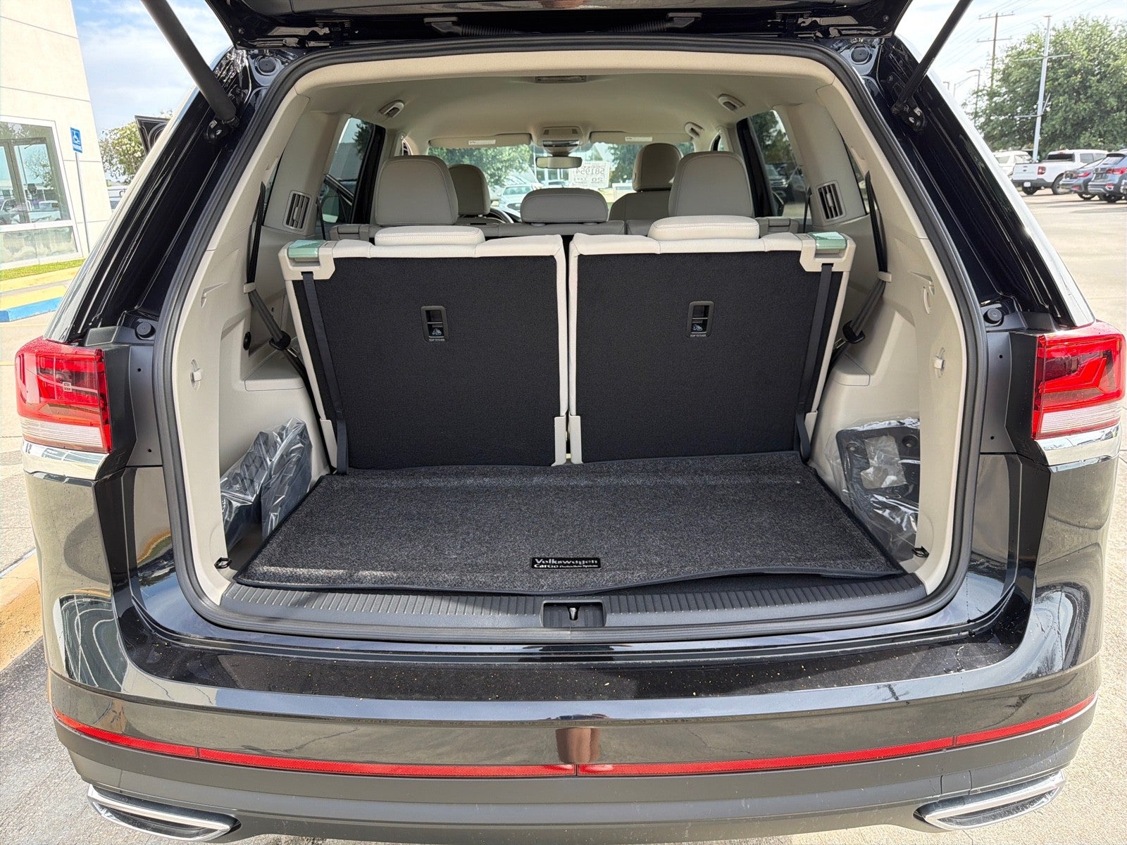 2026 Volkswagen Atlas 2.0T SE FWD