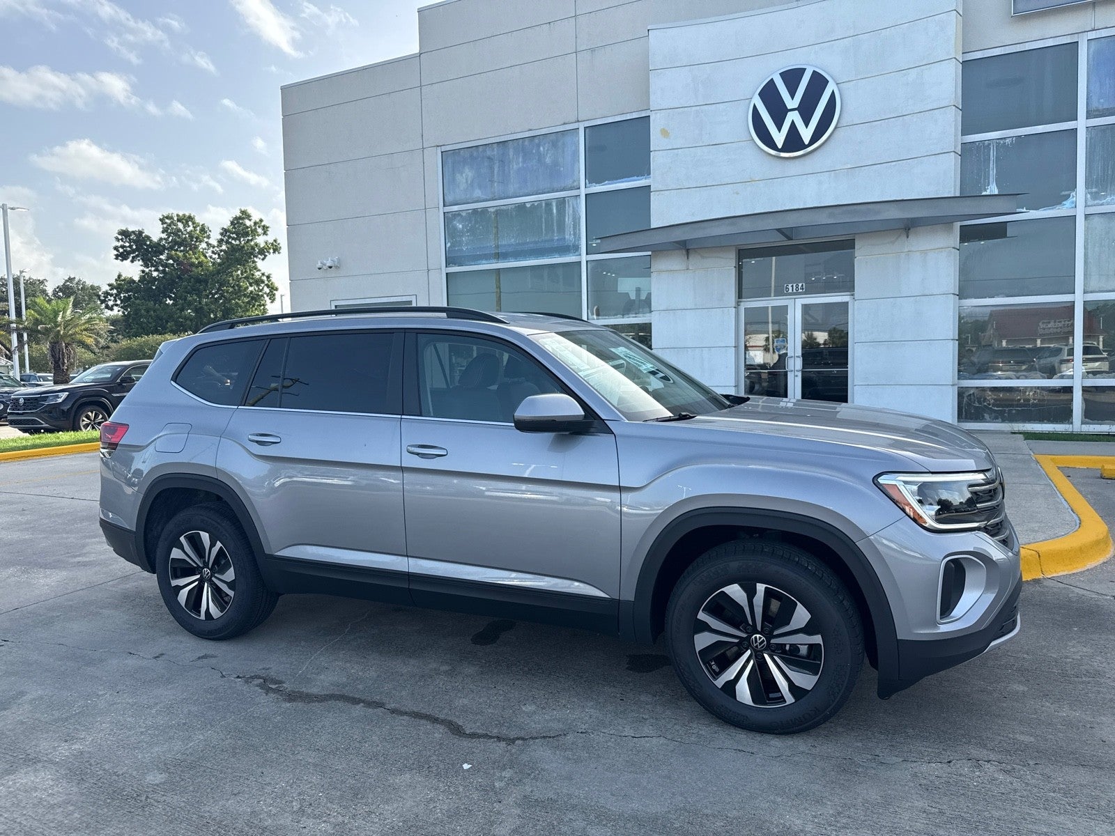 2026 Volkswagen Atlas 2.0T SE FWD