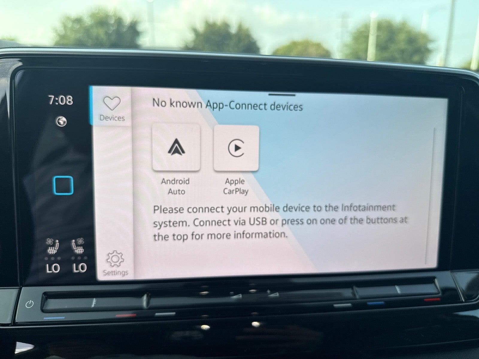 2026 Volkswagen Atlas 2.0T SE FWD