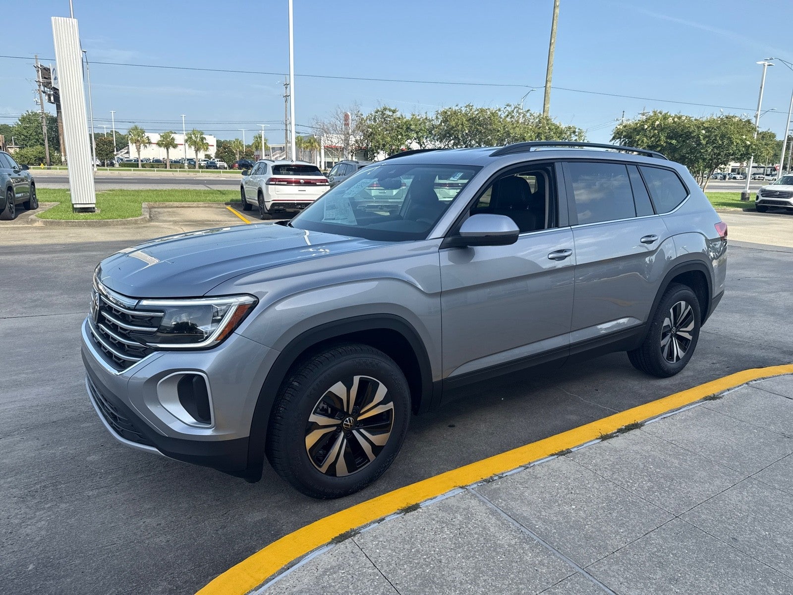 2026 Volkswagen Atlas 2.0T SE FWD