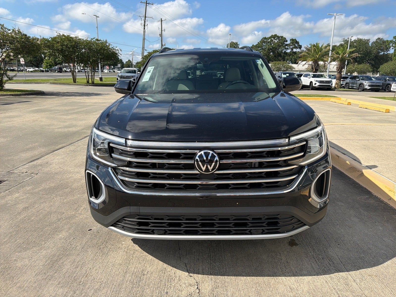 2026 Volkswagen Atlas 2.0T SE FWD