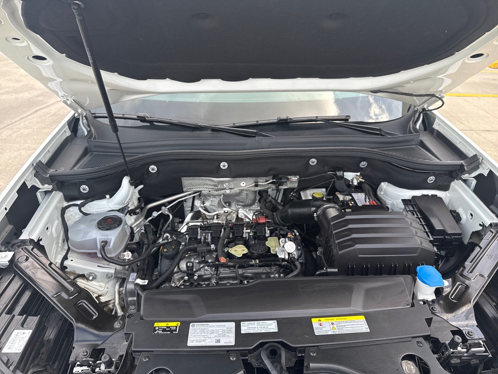 2024 Volkswagen Atlas 2.0T SE FWD